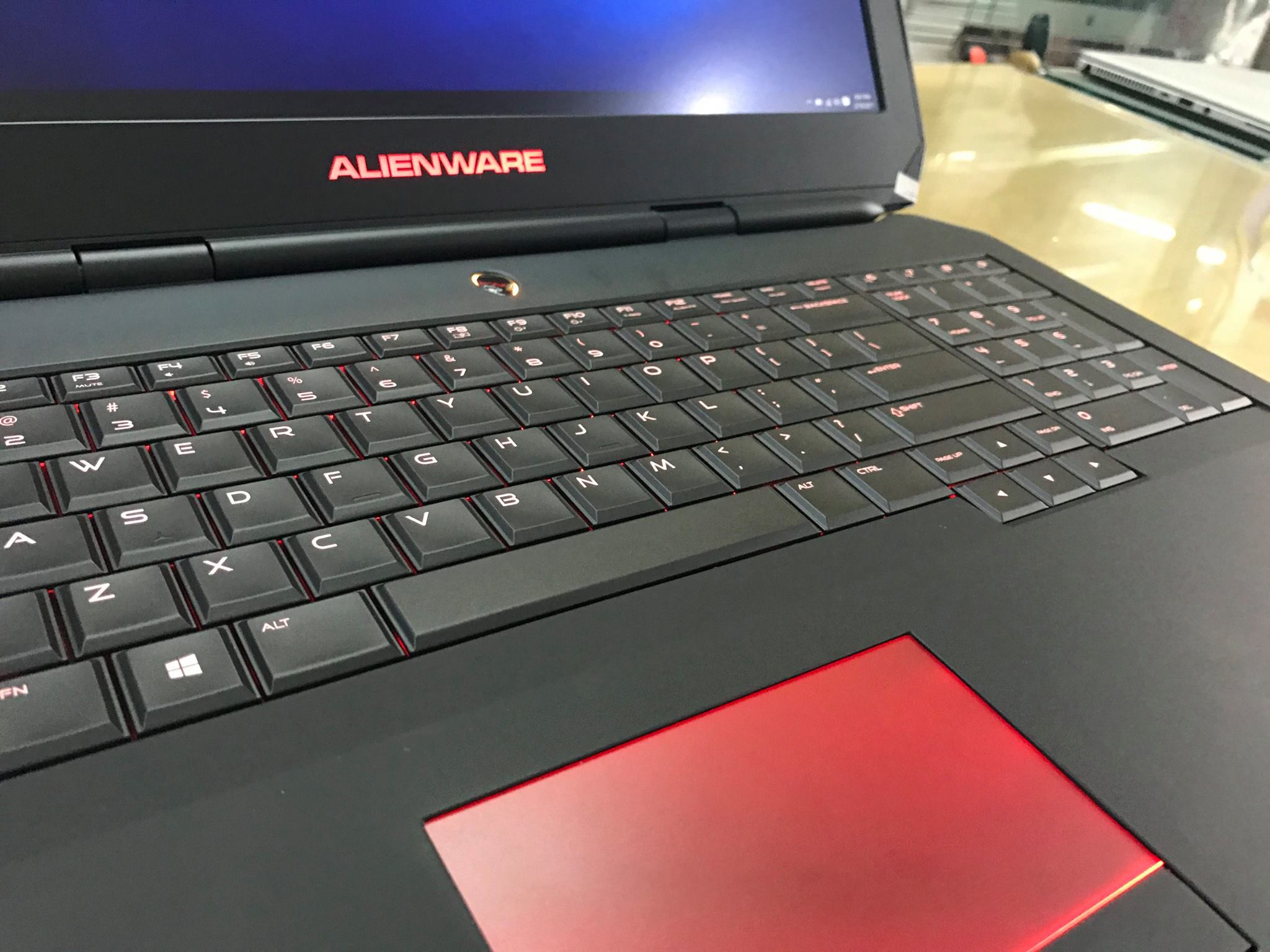 Laptop Dell Gaming Alienware 17 R3-7.jpg